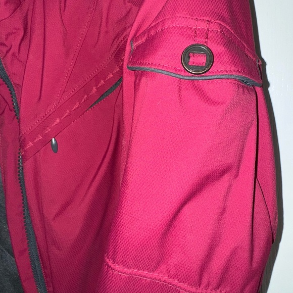 Women's Columbia Omni-Tech Faux Fur Lined Parka Size Medium - Picture 6 of 11